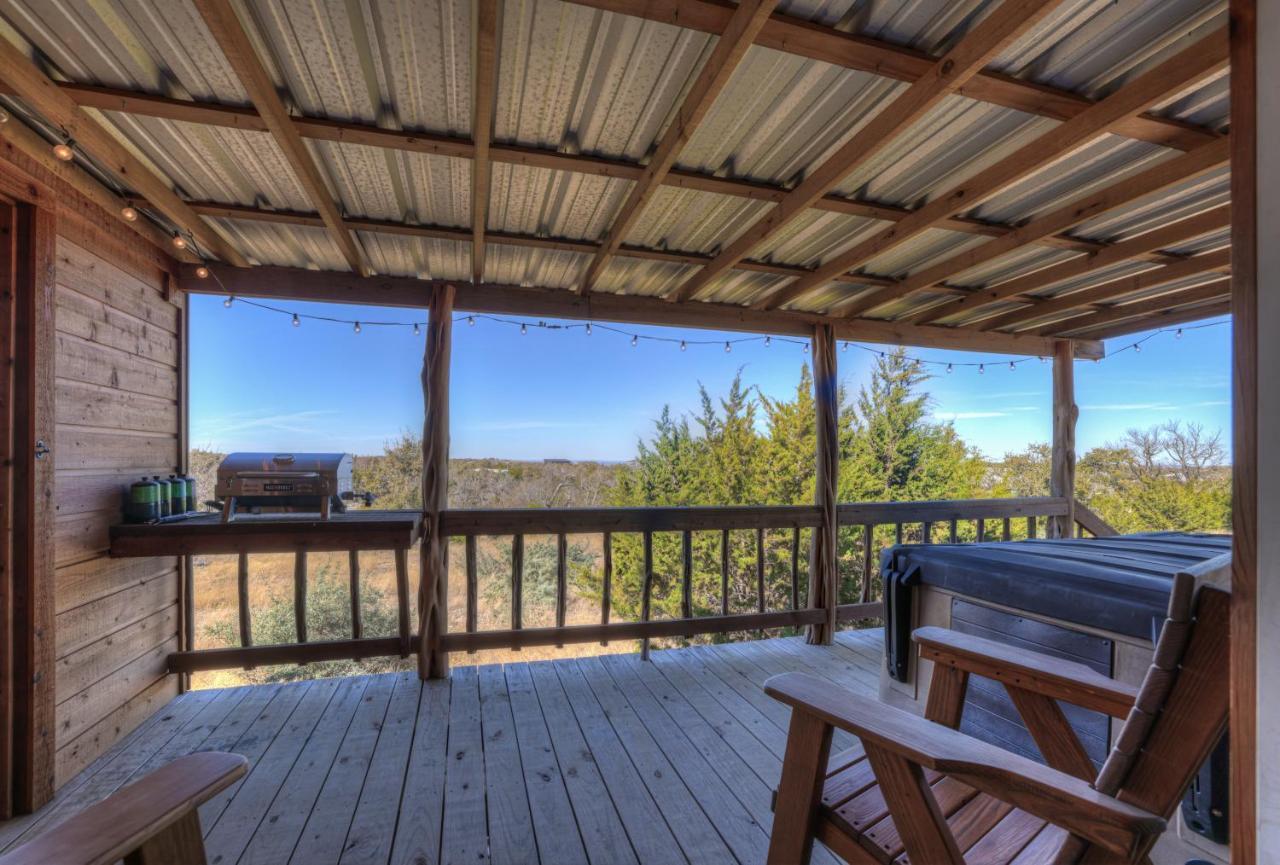 Rocky Ridge Cedar Cabin With Hot Tub & Amazing Views Crabapple 외부 사진