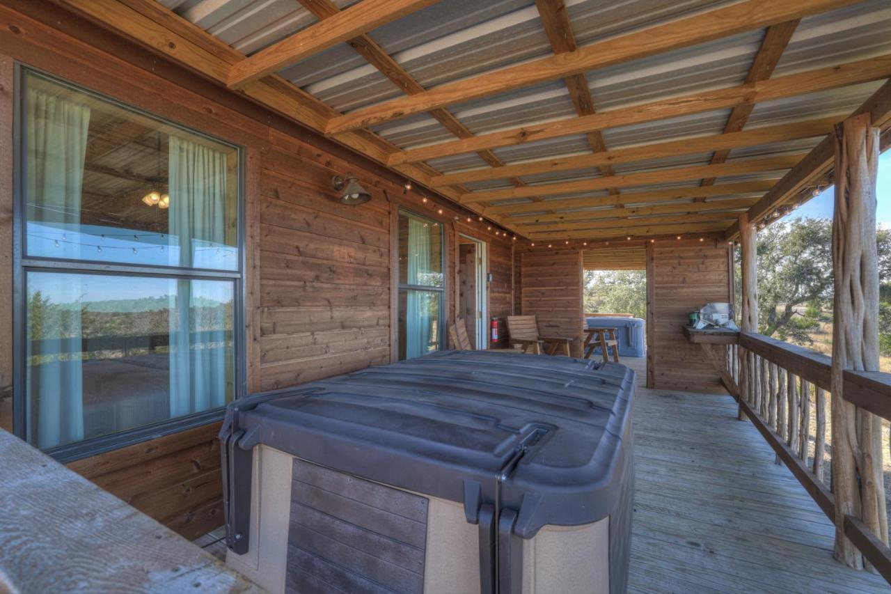 Rocky Ridge Cedar Cabin With Hot Tub & Amazing Views Crabapple 외부 사진