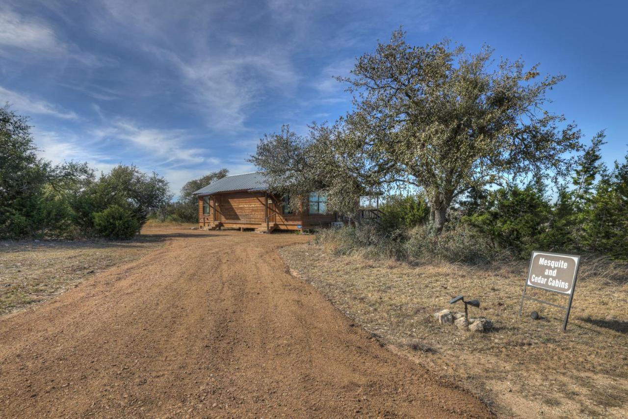Rocky Ridge Cedar Cabin With Hot Tub & Amazing Views Crabapple 외부 사진